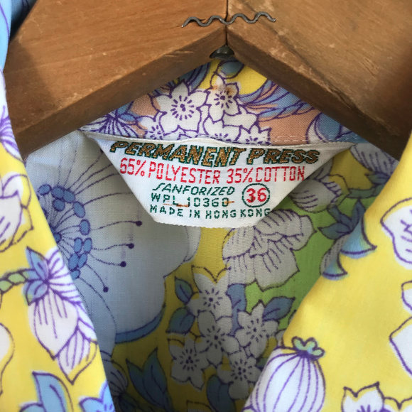 COPY - Vintage Permanent Press Floral Button Down Shirt - Picture 7 of 8